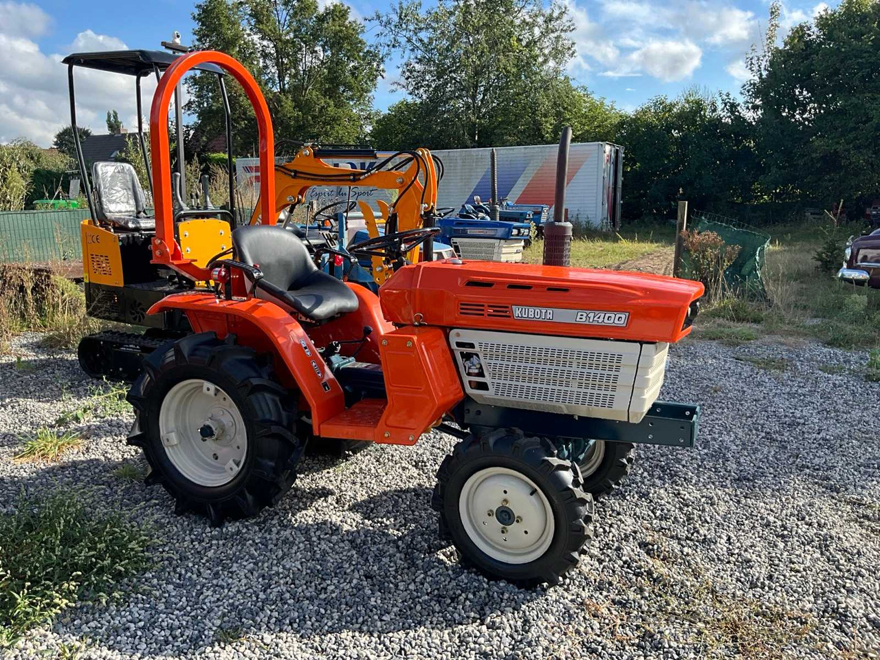 Kubota B1400DT - Трактор: фото 3 Kubota B1400DT - Трактор: фото 3