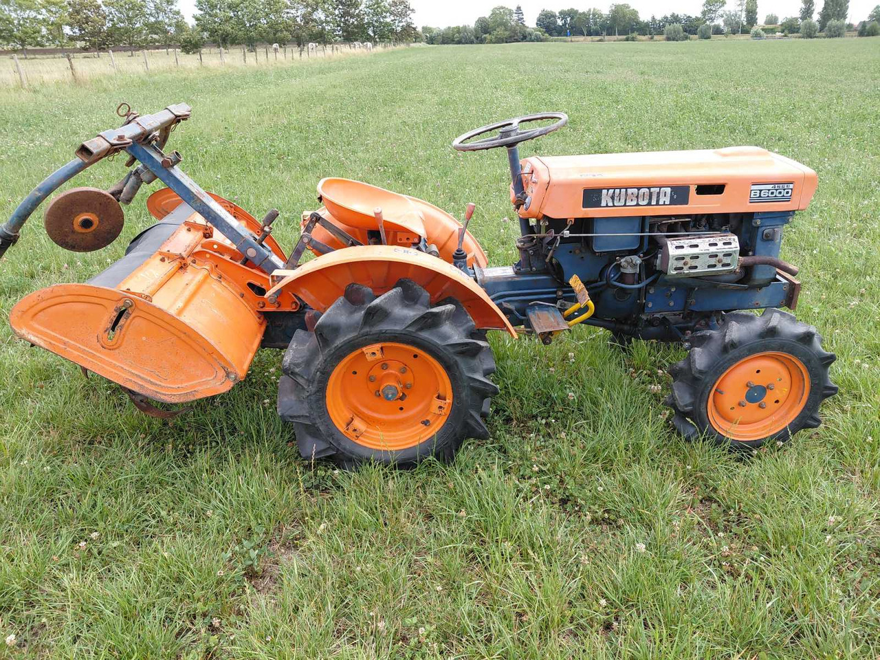 Kubota B6000 - Минитрактор: фото 3 Kubota B6000 - Минитрактор: фото 3