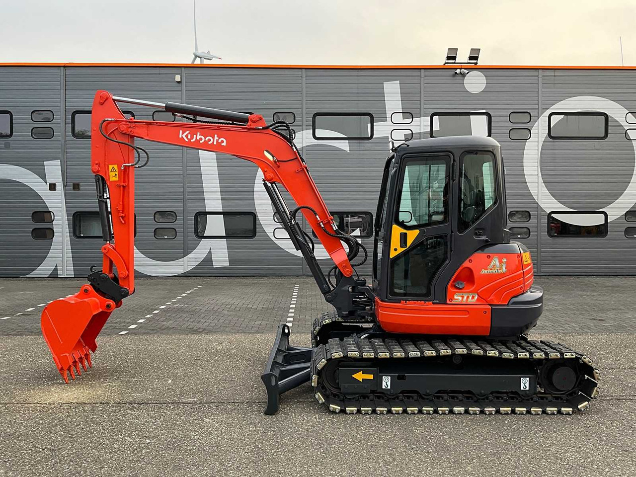 Kubota KX161-3SZ - Гусеничный экскаватор: фото 2 Kubota KX161-3SZ - Гусеничный экскаватор: фото 2