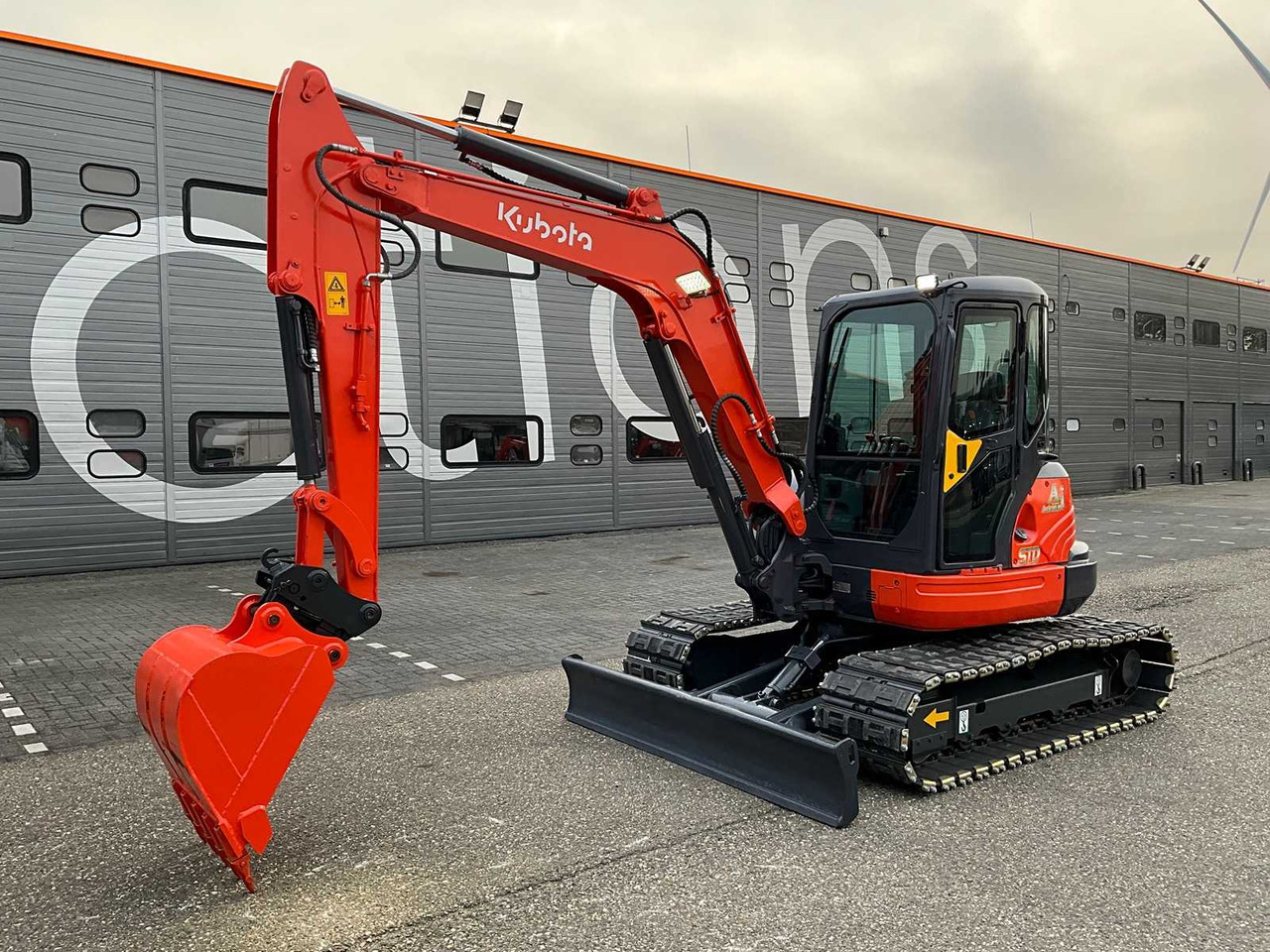 Kubota KX161-3SZ - Гусеничный экскаватор: фото 1 Kubota KX161-3SZ - Гусеничный экскаватор: фото 1