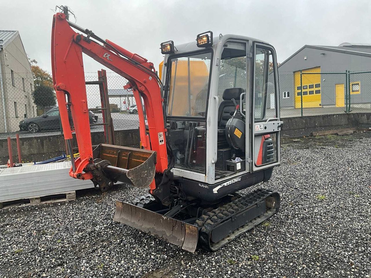 Kubota KX41-2VaC - Мини-экскаватор: фото 1 Kubota KX41-2VaC - Мини-экскаватор: фото 1