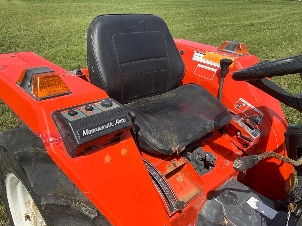 Минитрактор Kubota L1-195: фото 17
