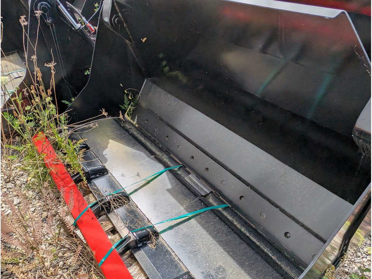 L&K - GS V80 - 2023 - UNI BUCKET WITH U-BLADE - AS - 1850 MM - 0.8 CBM - Колёсный погрузчик: фото 3 L&K - GS V80 - 2023 - UNI BUCKET WITH U-BLADE - AS - 1850 MM - 0.8 CBM - Колёсный погрузчик: фото 3