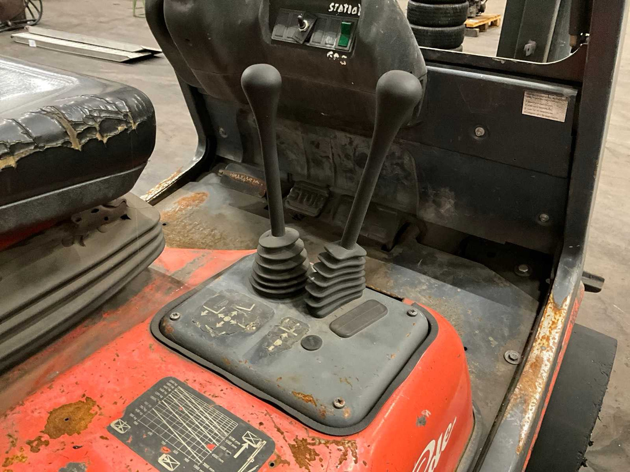 Вилочный погрузчик LINDE H20T-02 FORKLIFT: фото 15 Вилочный погрузчик LINDE H20T-02 FORKLIFT: фото 15