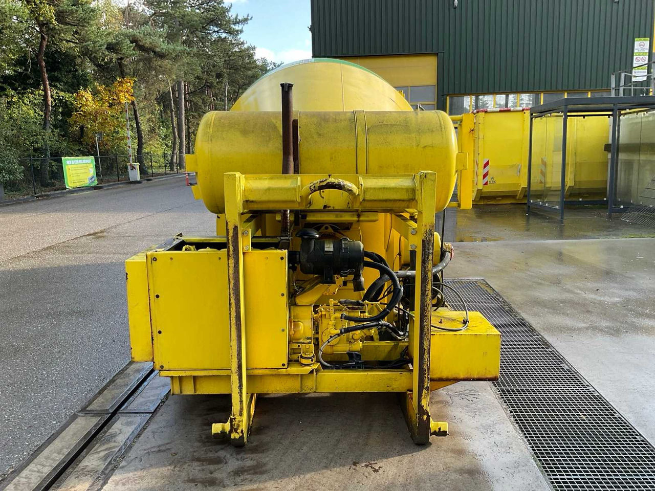 Liebherr  - Автобетоносмеситель: фото 2 Liebherr  - Автобетоносмеситель: фото 2