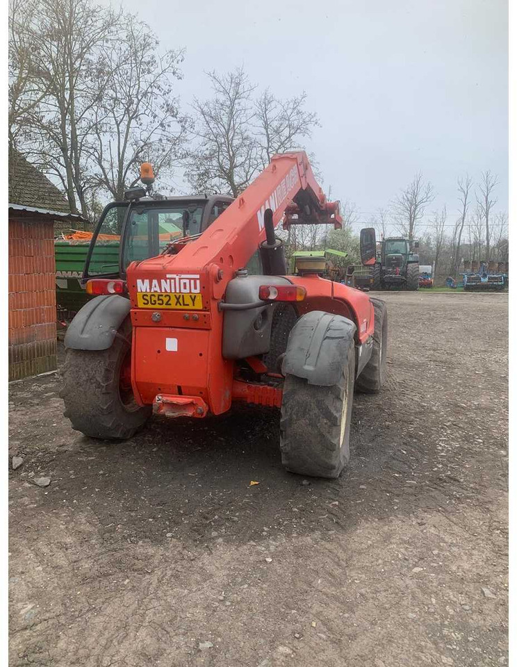MANITOU - Фронтальный погрузчик для трактора: фото 3 MANITOU - Фронтальный погрузчик для трактора: фото 3