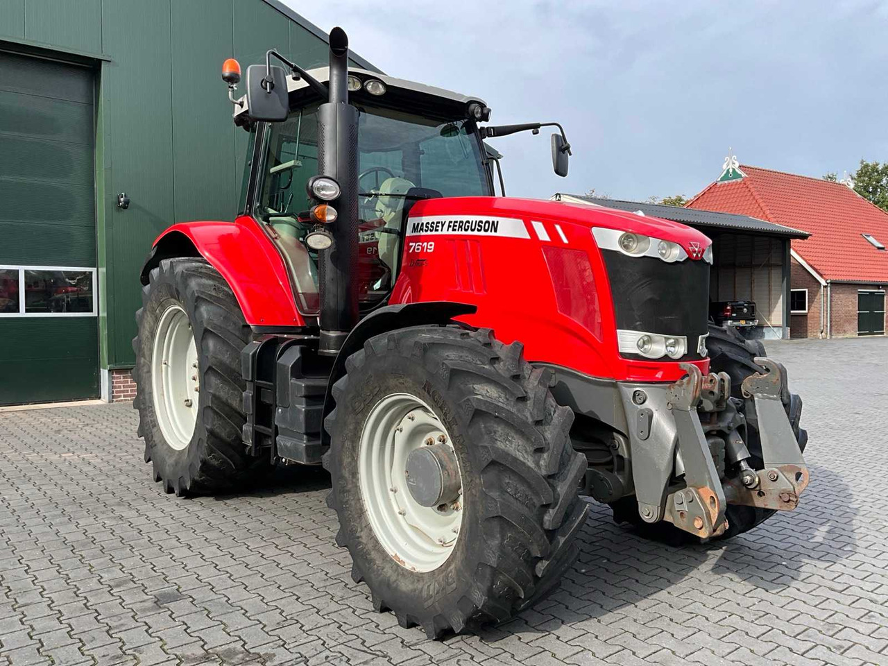 Massey Ferguson 7619 Dyna-6 - Трактор: фото 4 Massey Ferguson 7619 Dyna-6 - Трактор: фото 4
