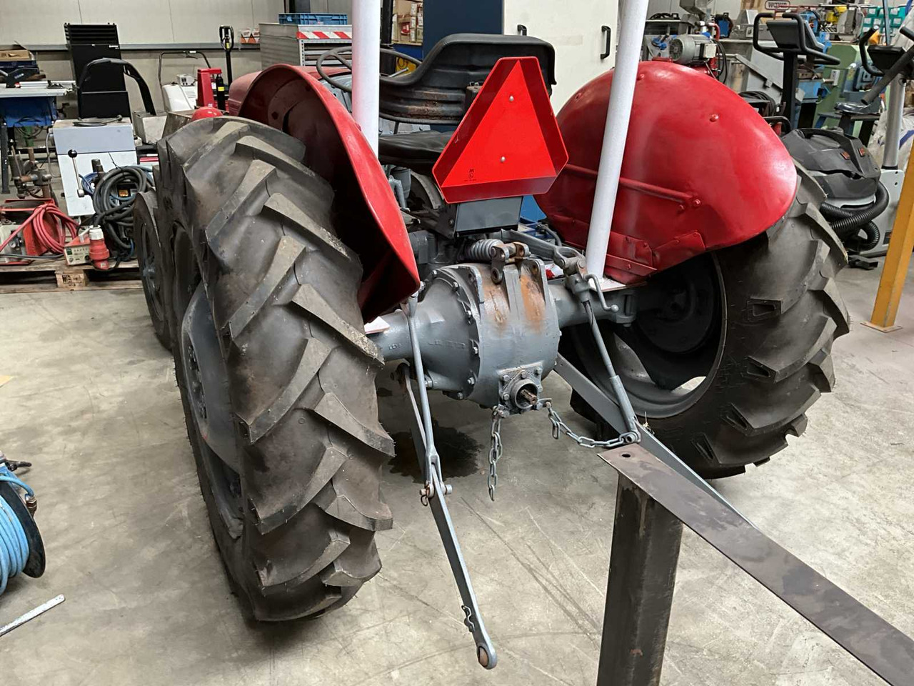 Massey Ferguson - Трактор: фото 4 Massey Ferguson - Трактор: фото 4