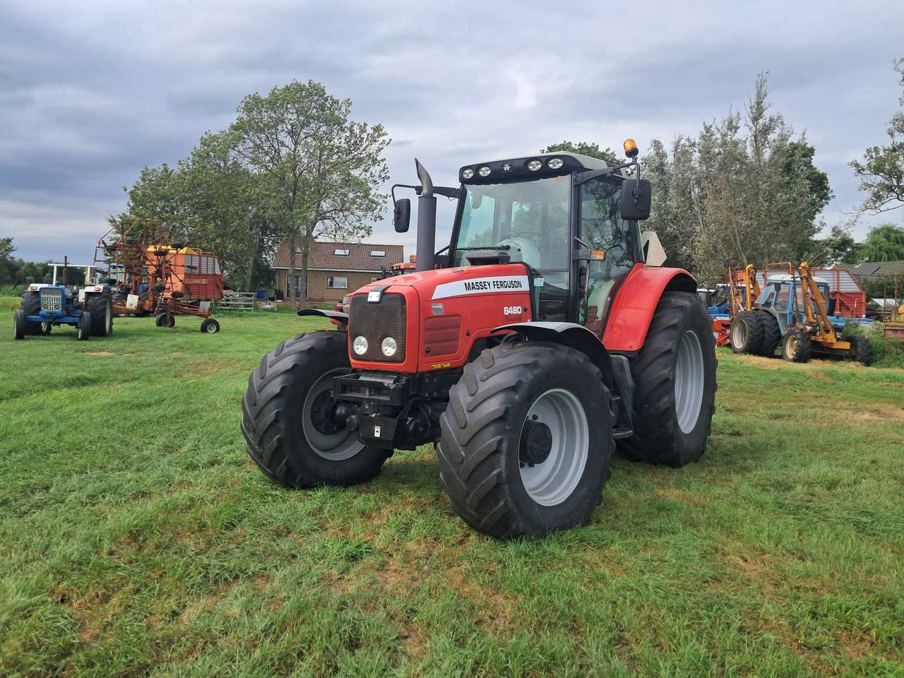 Massey ferguson 6480 - Трактор: фото 1 Massey ferguson 6480 - Трактор: фото 1