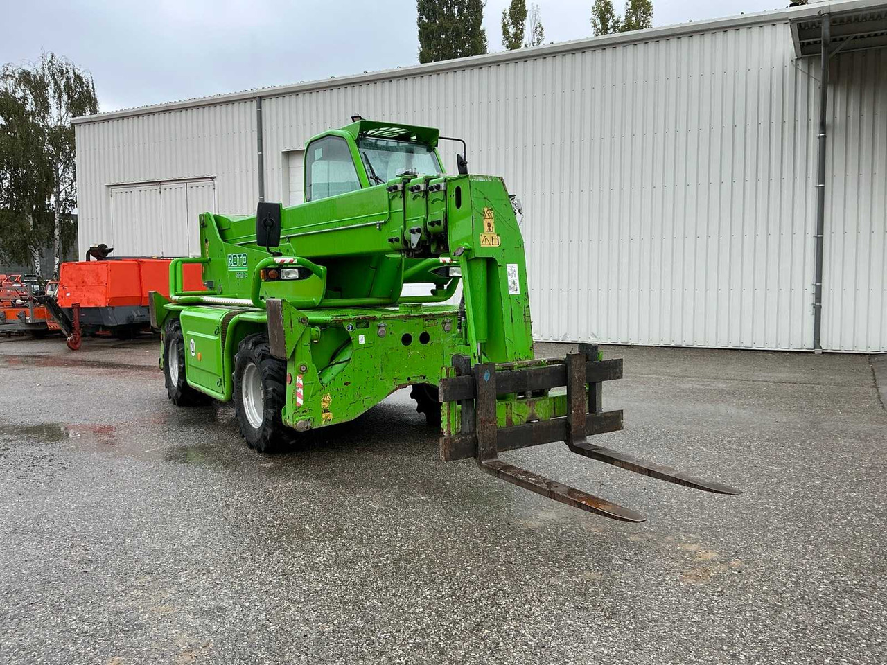 Merlo 40.18S - Мини-погрузчик с бортовым поворотом: фото 2 Merlo 40.18S - Мини-погрузчик с бортовым поворотом: фото 2