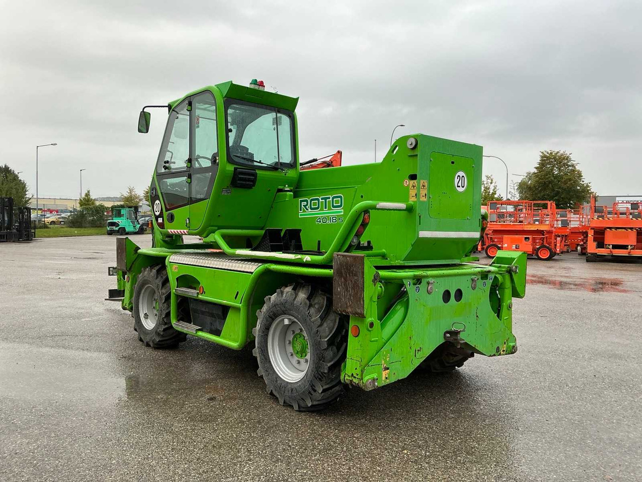 Merlo 40.18S - Мини-погрузчик с бортовым поворотом: фото 3 Merlo 40.18S - Мини-погрузчик с бортовым поворотом: фото 3