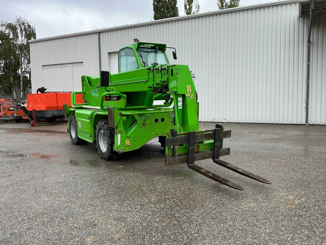 Merlo 40.18S - Мини-погрузчик с бортовым поворотом: фото 2 Merlo 40.18S - Мини-погрузчик с бортовым поворотом: фото 2