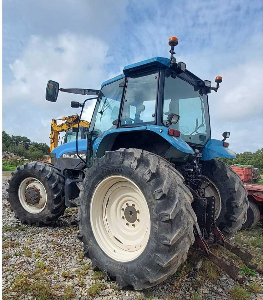 NEW HOLLAND - 2000 - TM150 - 4WD AGRICULTURAL TRACTOR - Трактор: фото 2 NEW HOLLAND - 2000 - TM150 - 4WD AGRICULTURAL TRACTOR - Трактор: фото 2