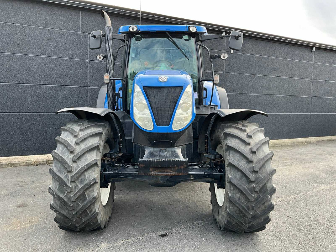 New Holland T7.250 - Трактор: фото 2 New Holland T7.250 - Трактор: фото 2