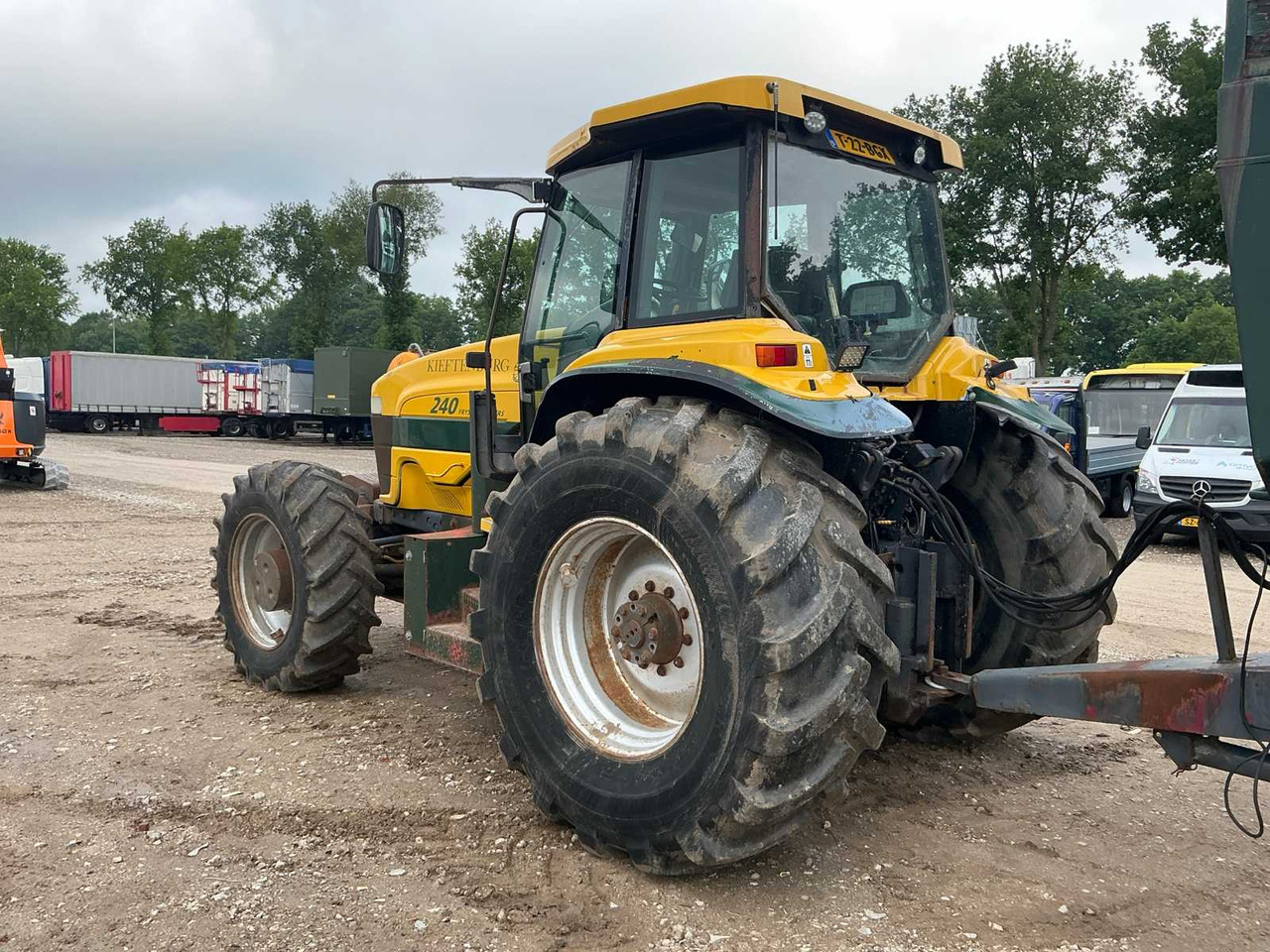 New holland 8970 - Трактор: фото 4 New holland 8970 - Трактор: фото 4