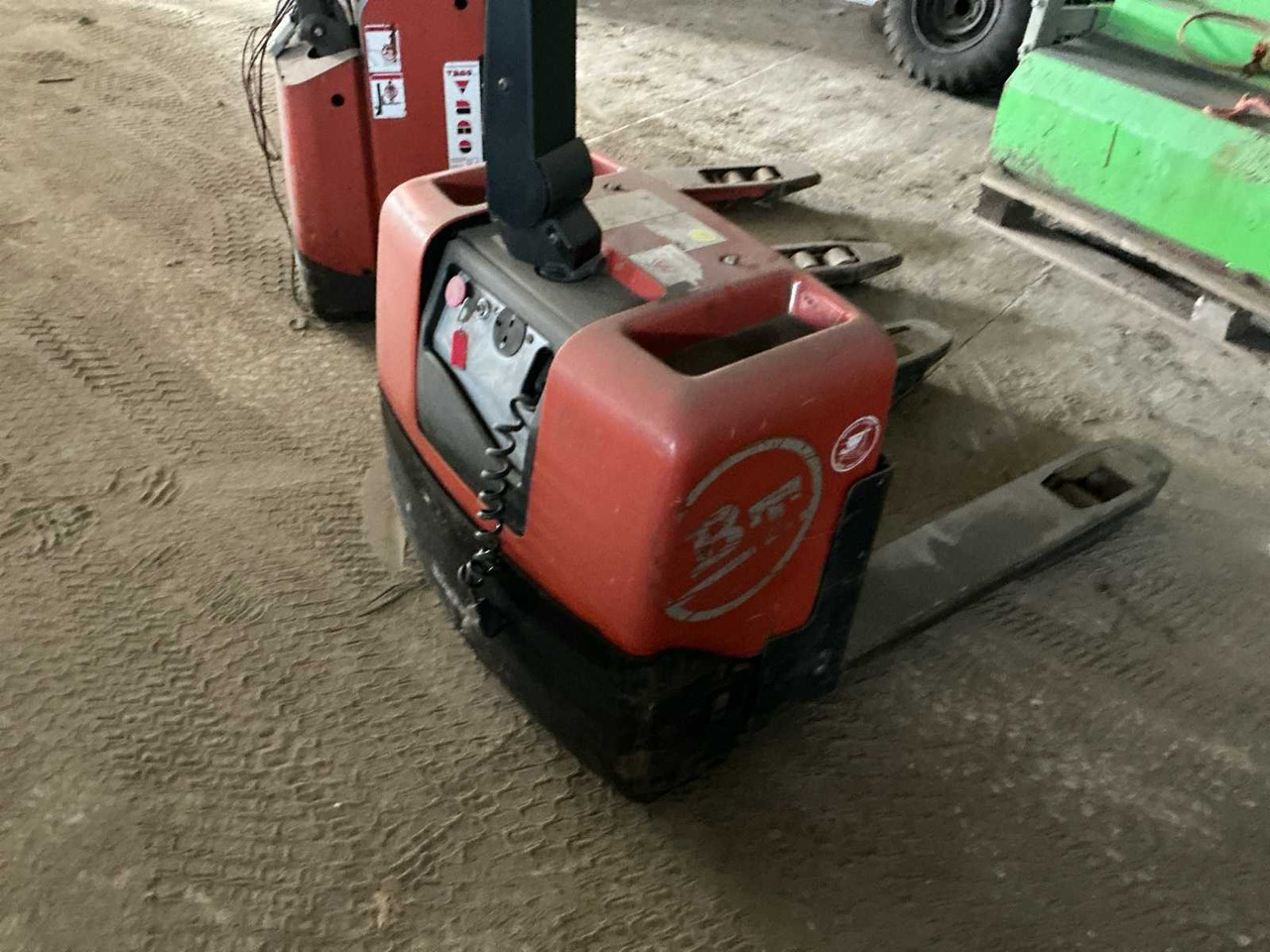 PUMP TRUCK (2X) - Вилочный погрузчик: фото 5 PUMP TRUCK (2X) - Вилочный погрузчик: фото 5