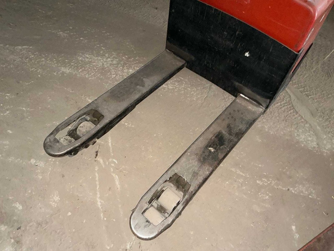 PUMP TRUCK (2X) - Вилочный погрузчик: фото 3 PUMP TRUCK (2X) - Вилочный погрузчик: фото 3