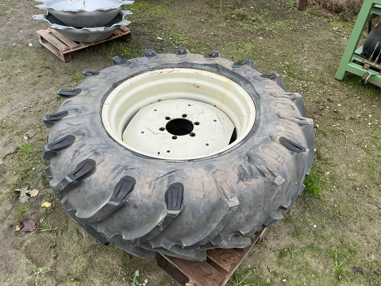 Pirelli Cinturato TM 150 - Шины и диски для Тракторов: фото 2 Pirelli Cinturato TM 150 - Шины и диски для Тракторов: фото 2