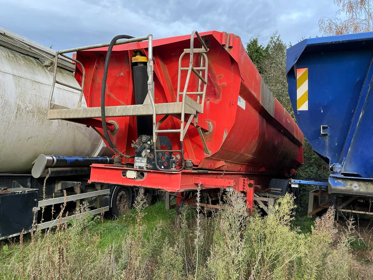 2004 MOL K812F/27TRI/39AL SEMI-TRAILER TIPPER - Полуприцеп: фото 1 2004 MOL K812F/27TRI/39AL SEMI-TRAILER TIPPER - Полуприцеп: фото 1