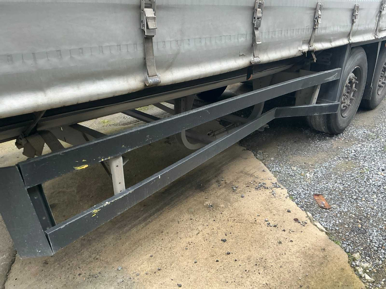 SCHMITZ CARGOBULL S24-1 SEMI-TRAILER - Полуприцеп: фото 4 SCHMITZ CARGOBULL S24-1 SEMI-TRAILER - Полуприцеп: фото 4