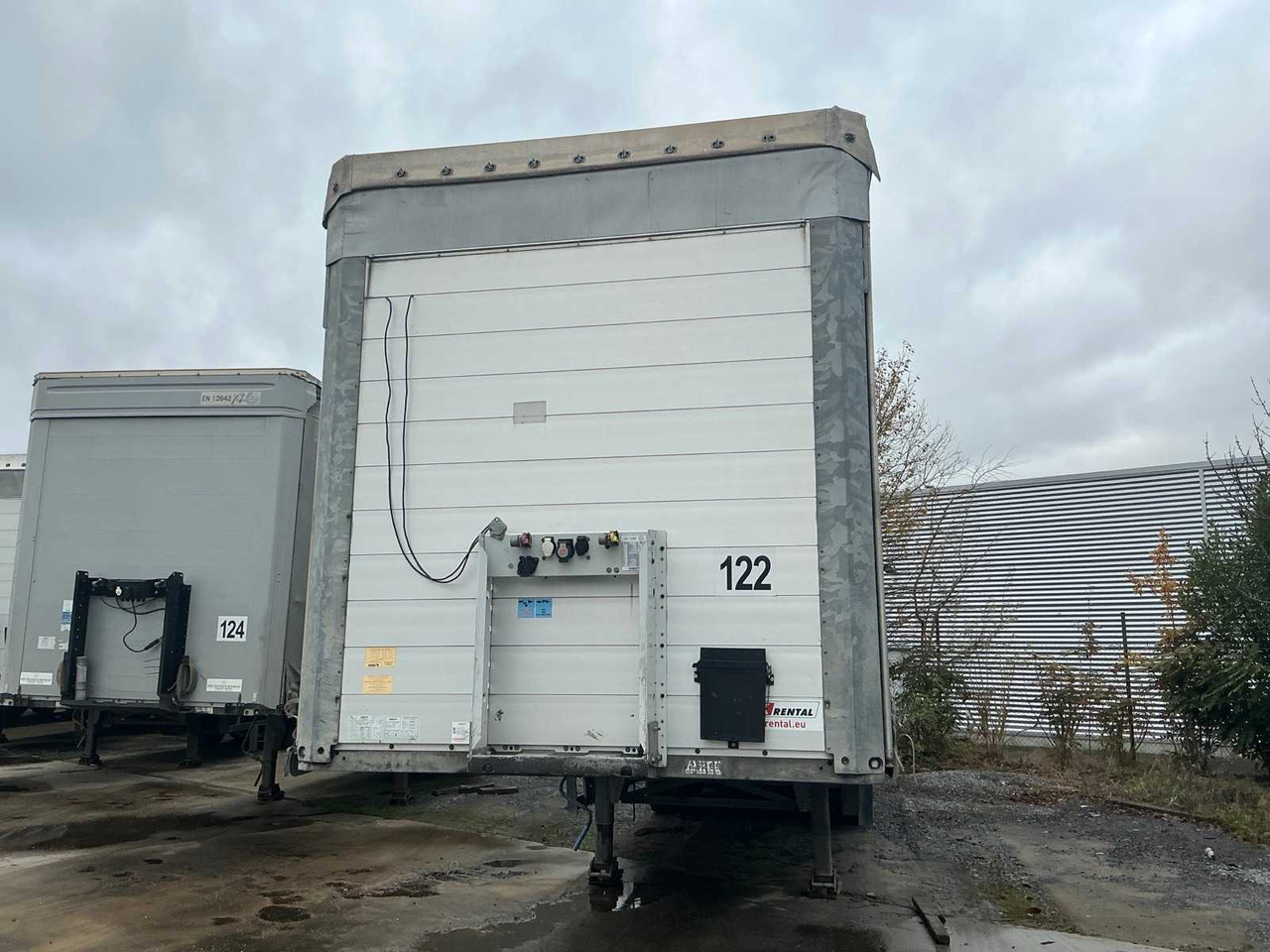 SCHMITZ CARGOBULL SCB-S3T SEMI-TRAILER - Полуприцеп: фото 3 SCHMITZ CARGOBULL SCB-S3T SEMI-TRAILER - Полуприцеп: фото 3