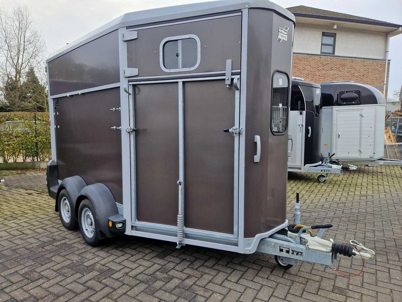 IFOR WILLIAMS - HB 511 R/D - 2SB - HORSE TRAILER - Прицеп: фото 1 IFOR WILLIAMS - HB 511 R/D - 2SB - HORSE TRAILER - Прицеп: фото 1