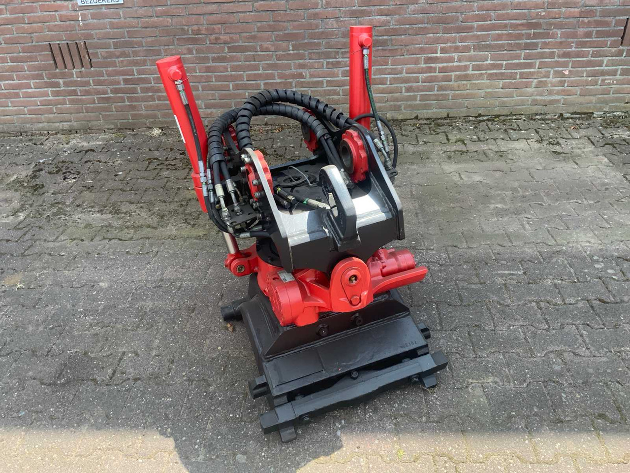 Rototilt RT 40 - Ковш для экскаватора: фото 3 Rototilt RT 40 - Ковш для экскаватора: фото 3