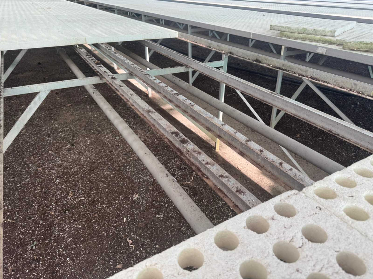Сельскохозяйственная техника Aluminum cultivation table (1.82x15.00mtr) (25x): фото 8