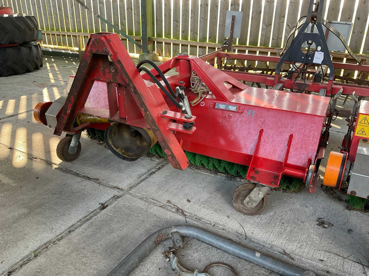 Dücker HDK 1800 - Сельскохозяйственная техника: фото 1 Dücker HDK 1800 - Сельскохозяйственная техника: фото 1