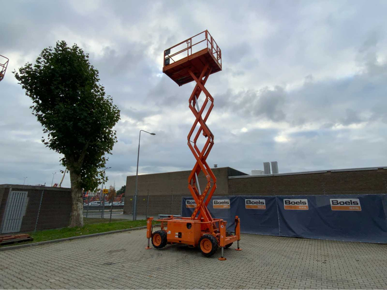 SkyJack SJ 6826RT - Подъёмник: фото 1 SkyJack SJ 6826RT - Подъёмник: фото 1