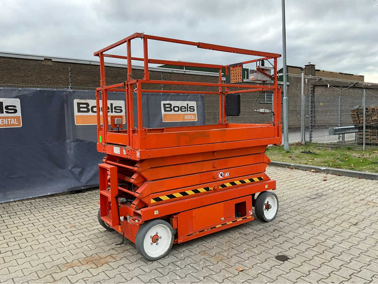 SkyJack SJ III 4626 - Подъёмник: фото 4 SkyJack SJ III 4626 - Подъёмник: фото 4