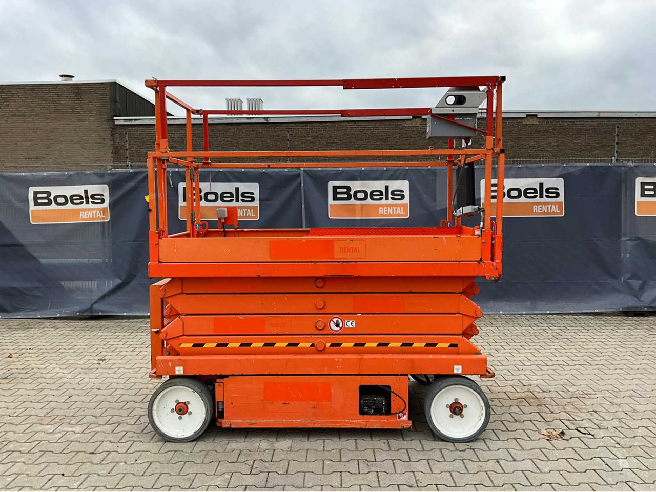 SkyJack SJ III 4626 - Подъёмник: фото 3 SkyJack SJ III 4626 - Подъёмник: фото 3