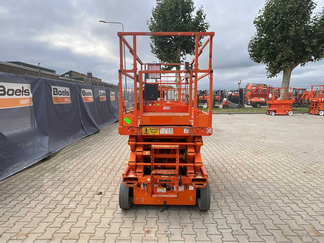 SkyJack SJ III 4626 - Подъёмник: фото 5 SkyJack SJ III 4626 - Подъёмник: фото 5