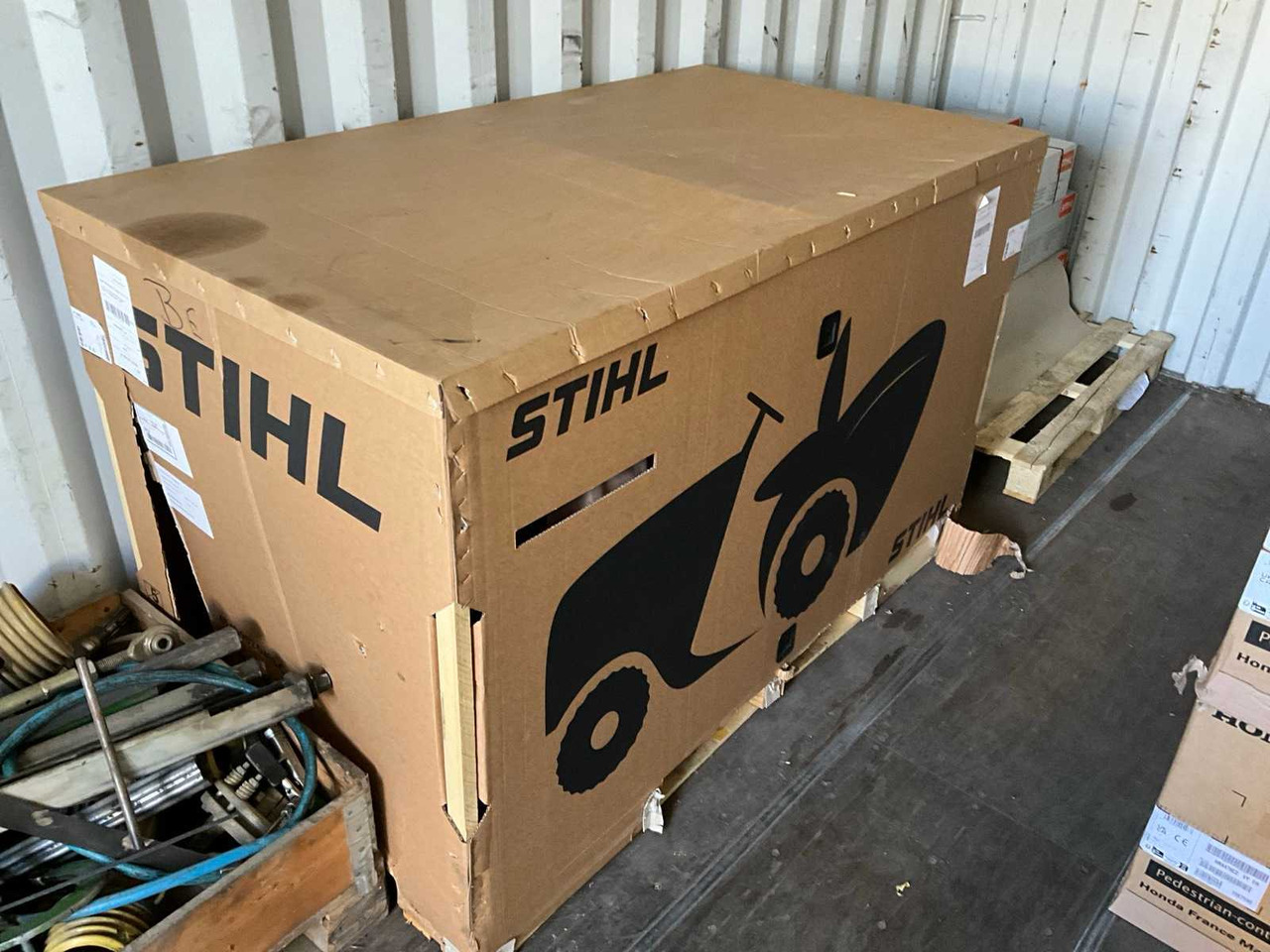 Stihl RT4082 - Газонокосилка: фото 2 Stihl RT4082 - Газонокосилка: фото 2