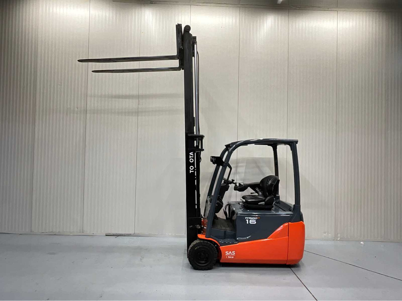 TOYOTA - 8FBE16T - FORKLIFT YEAR OF MANUFACTURE 2019- SPOONS 160CM - 7325 HOURS - SIDE-SHIFT - Вилочный погрузчик: фото 5 TOYOTA - 8FBE16T - FORKLIFT YEAR OF MANUFACTURE 2019- SPOONS 160CM - 7325 HOURS - SIDE-SHIFT - Вилочный погрузчик: фото 5