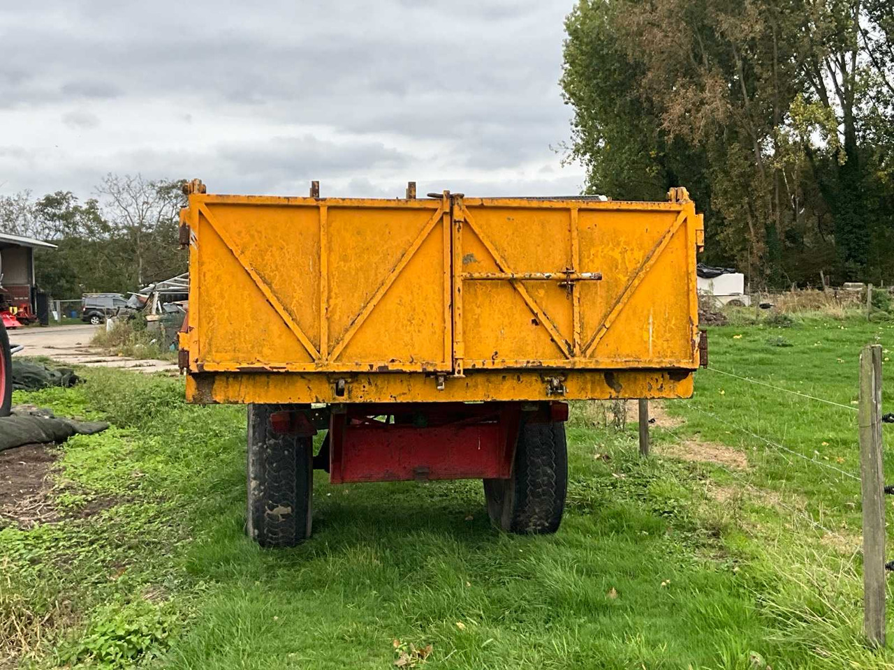 Tipping trailer 9ton - Сельскохозяйственный прицеп-самосвал: фото 4 Tipping trailer 9ton - Сельскохозяйственный прицеп-самосвал: фото 4