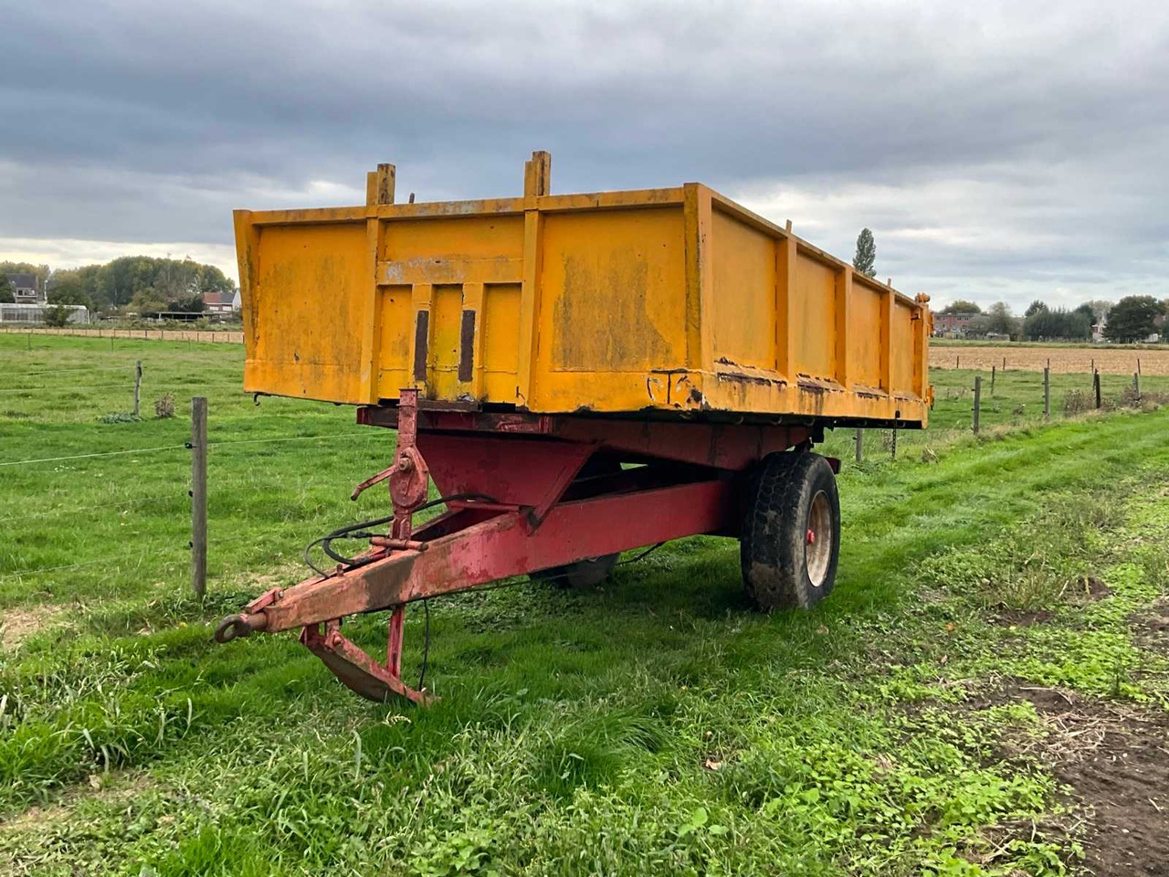 Tipping trailer 9ton - Сельскохозяйственный прицеп-самосвал: фото 1 Tipping trailer 9ton - Сельскохозяйственный прицеп-самосвал: фото 1
