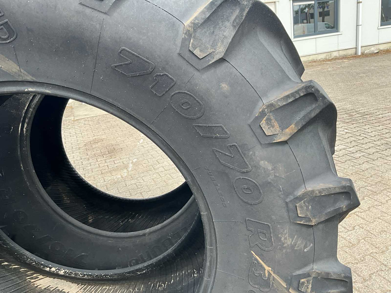 Шины и диски для Тракторов Trelleborg TM800 710/70R38: фото 9