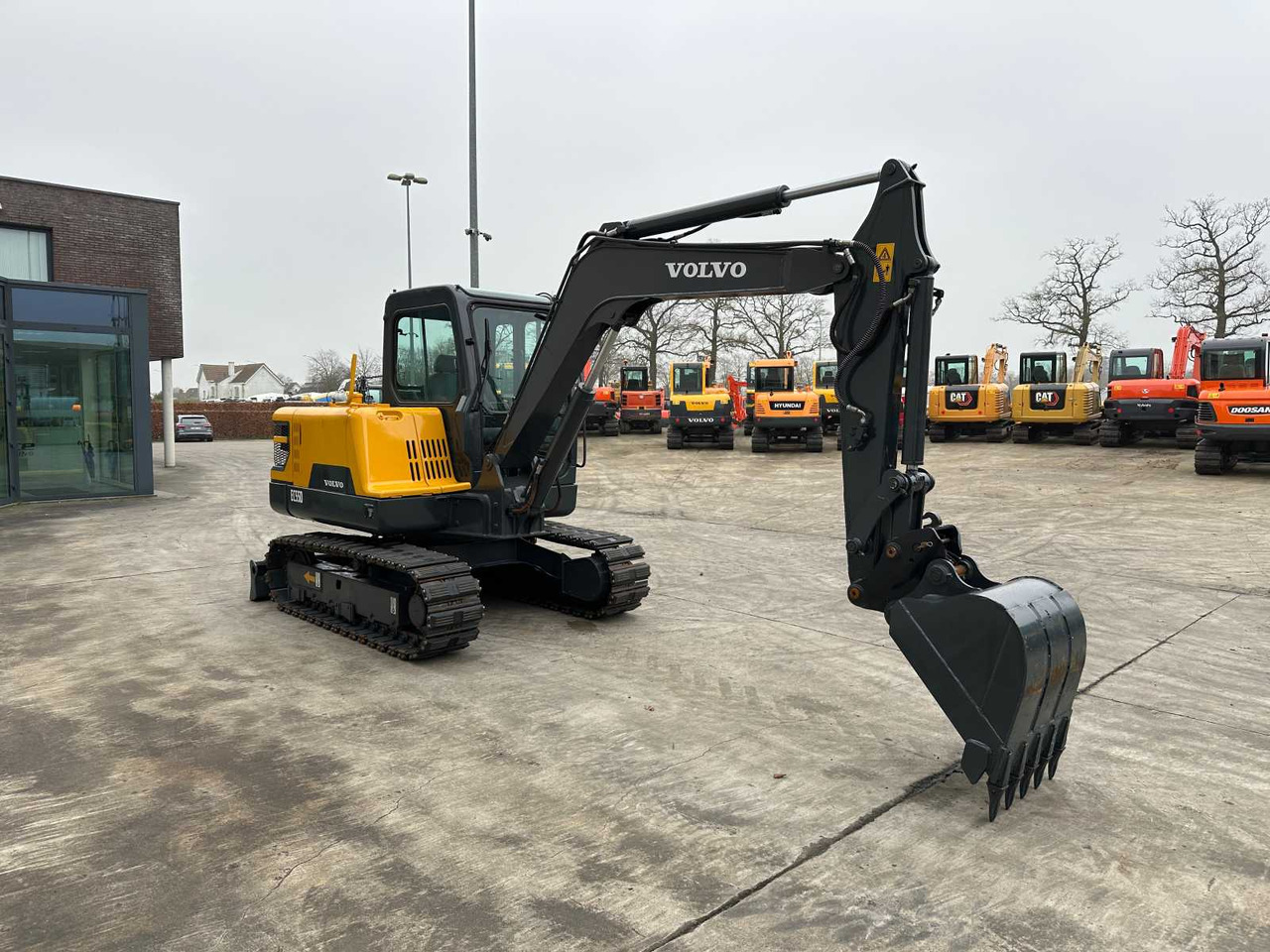 Volvo EC55D - Гусеничный экскаватор: фото 3 Volvo EC55D - Гусеничный экскаватор: фото 3
