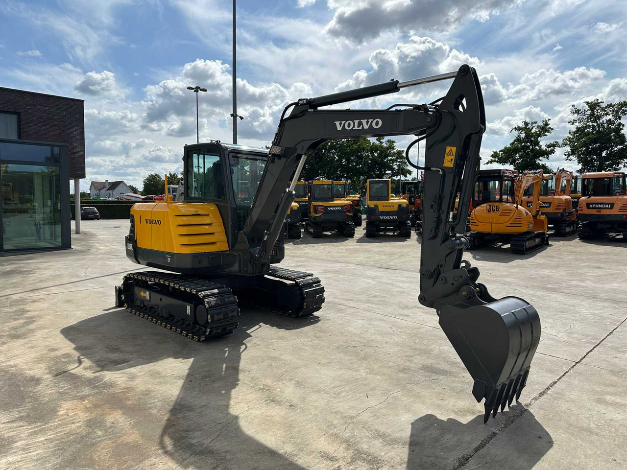 Volvo EC60C - Гусеничный экскаватор: фото 3 Volvo EC60C - Гусеничный экскаватор: фото 3