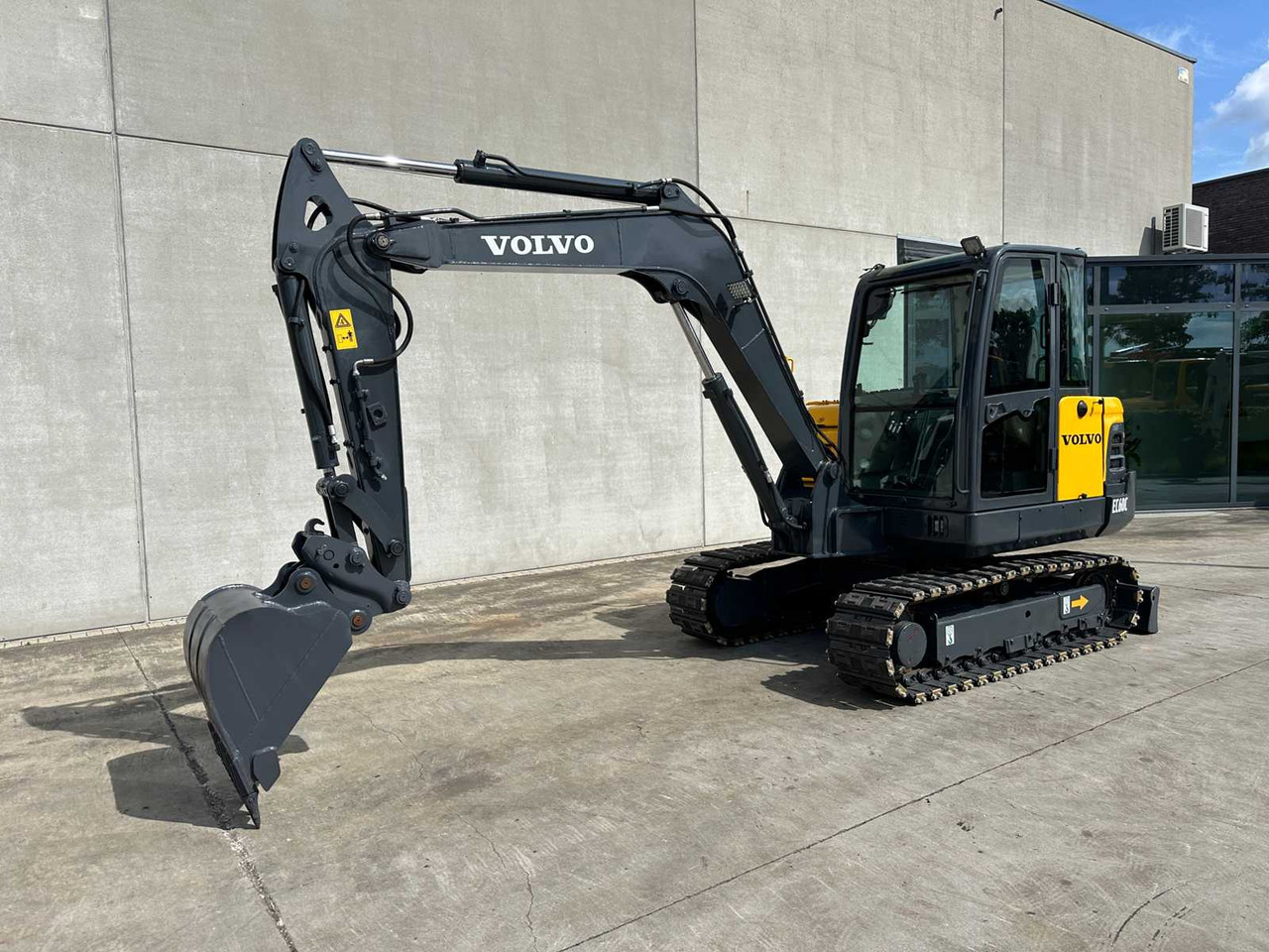 Volvo EC60C - Гусеничный экскаватор: фото 1 Volvo EC60C - Гусеничный экскаватор: фото 1