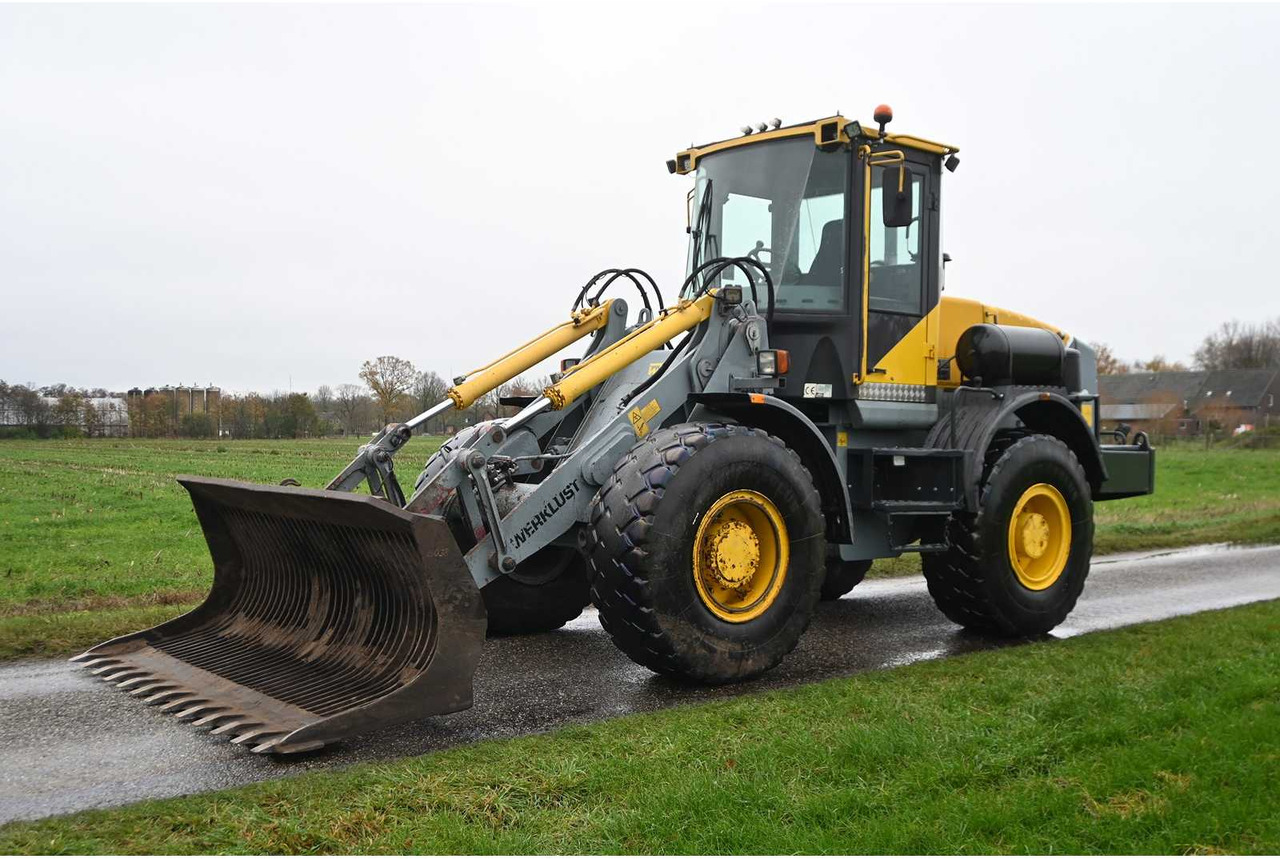 WERKLUST - 2001 - WG18D - SHOVEL - Колёсный погрузчик: фото 1 WERKLUST - 2001 - WG18D - SHOVEL - Колёсный погрузчик: фото 1