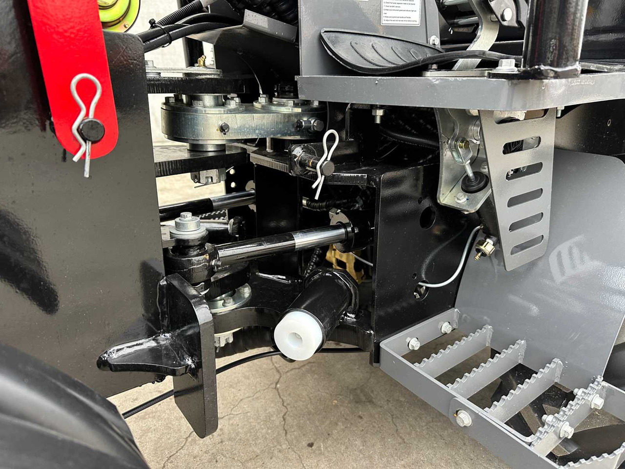 Колёсный погрузчик WOLF - 2025 - MINI 750 - WHEEL LOADER MINI 750: фото 20