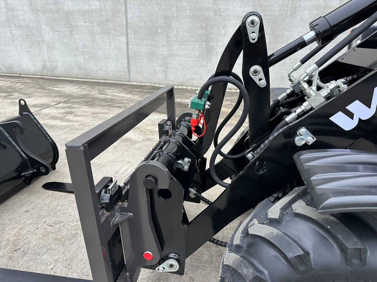 Колёсный погрузчик WOLF - 2025 - MINI 750 - WHEEL LOADER MINI 750: фото 14