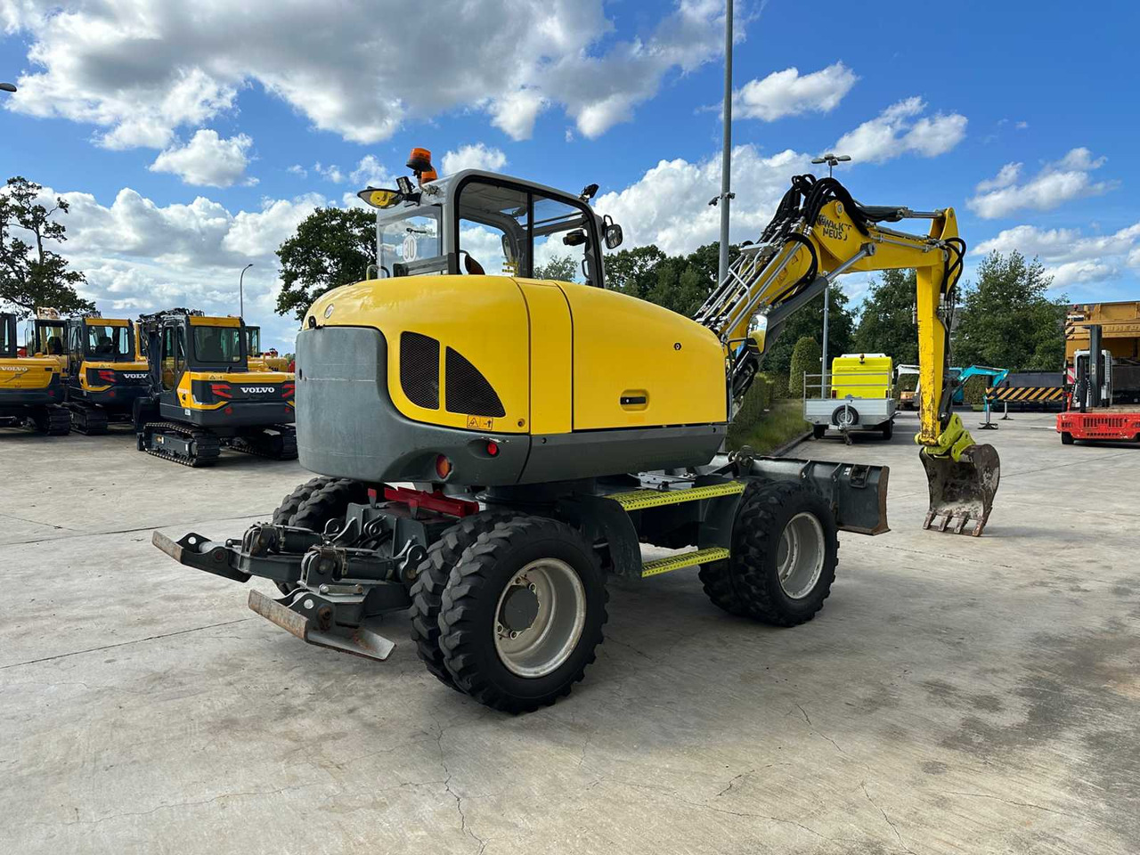 Wacker Neuson EW100 - Колёсный экскаватор: фото 4 Wacker Neuson EW100 - Колёсный экскаватор: фото 4
