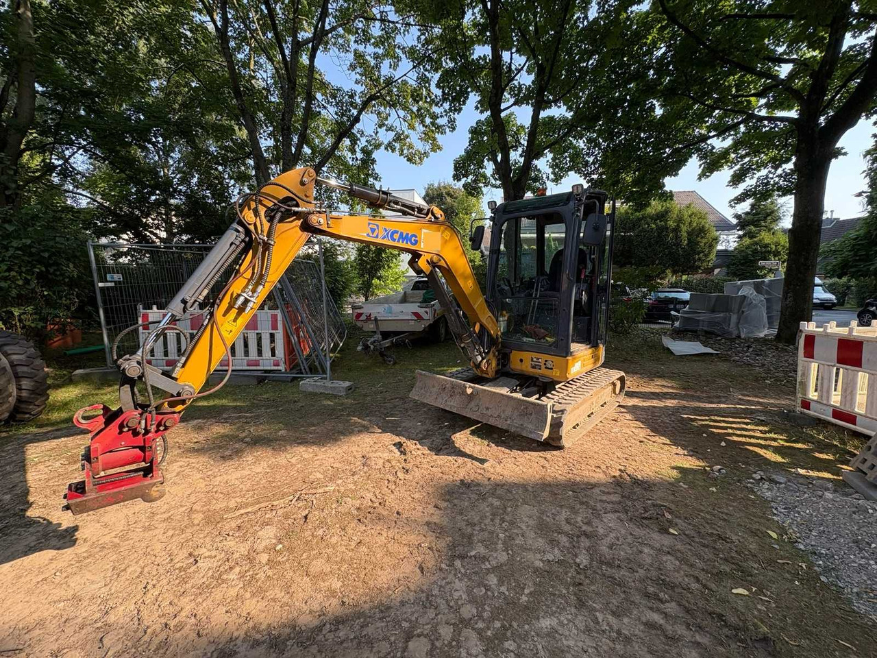XCMG XE27E - Мини-экскаватор: фото 1 XCMG XE27E - Мини-экскаватор: фото 1