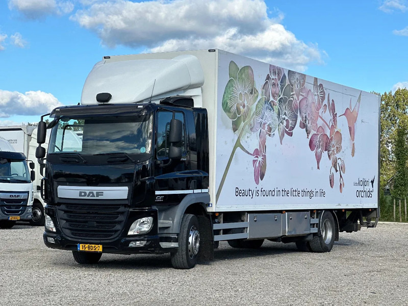 DAF CF 290 CF 290.18. EURO6. Geïsoleerde opbouw. - Грузовик с закрытым кузовом: фото 1 DAF CF 290 CF 290.18. EURO6. Geïsoleerde opbouw. - Грузовик с закрытым кузовом: фото 1