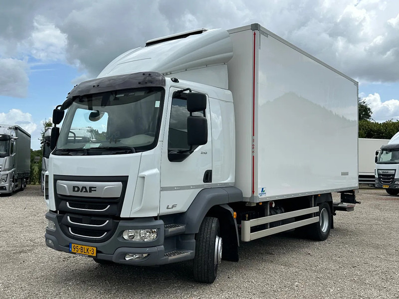 DAF LF 210 LF.14.210 EURO6. KOELBAKWAGEN MET LAADKLEP - Рефрижератор: фото 1 DAF LF 210 LF.14.210 EURO6. KOELBAKWAGEN MET LAADKLEP - Рефрижератор: фото 1