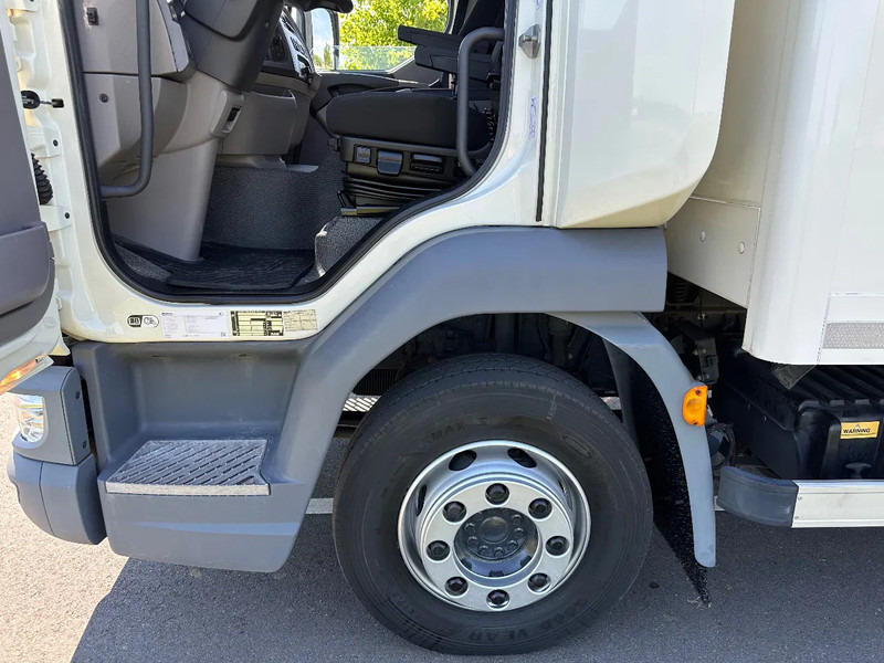 DAF LF 230 LF230.12 EURO6. 61797km!! 440x244x228 Bakwagen met Laadklep. als in NIEUWSTAAT!! - Грузовик с закрытым кузовом: фото 5 DAF LF 230 LF230.12 EURO6. 61797km!! 440x244x228 Bakwagen met Laadklep. als in NIEUWSTAAT!! - Грузовик с закрытым кузовом: фото 5