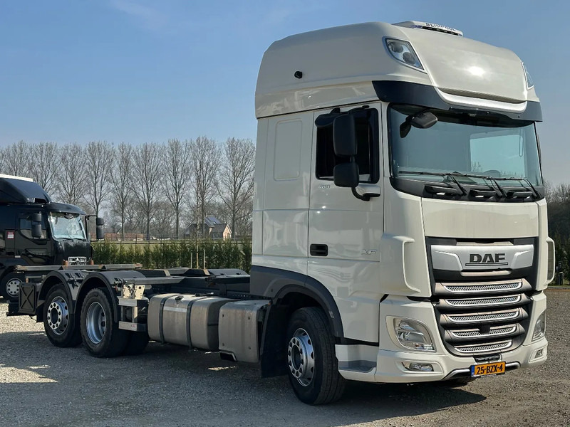 DAF XF 480 XF480.26 FAN. EURO6. 2021. Meesturende achteras!! - Грузовик-шасси: фото 2 DAF XF 480 XF480.26 FAN. EURO6. 2021. Meesturende achteras!! - Грузовик-шасси: фото 2